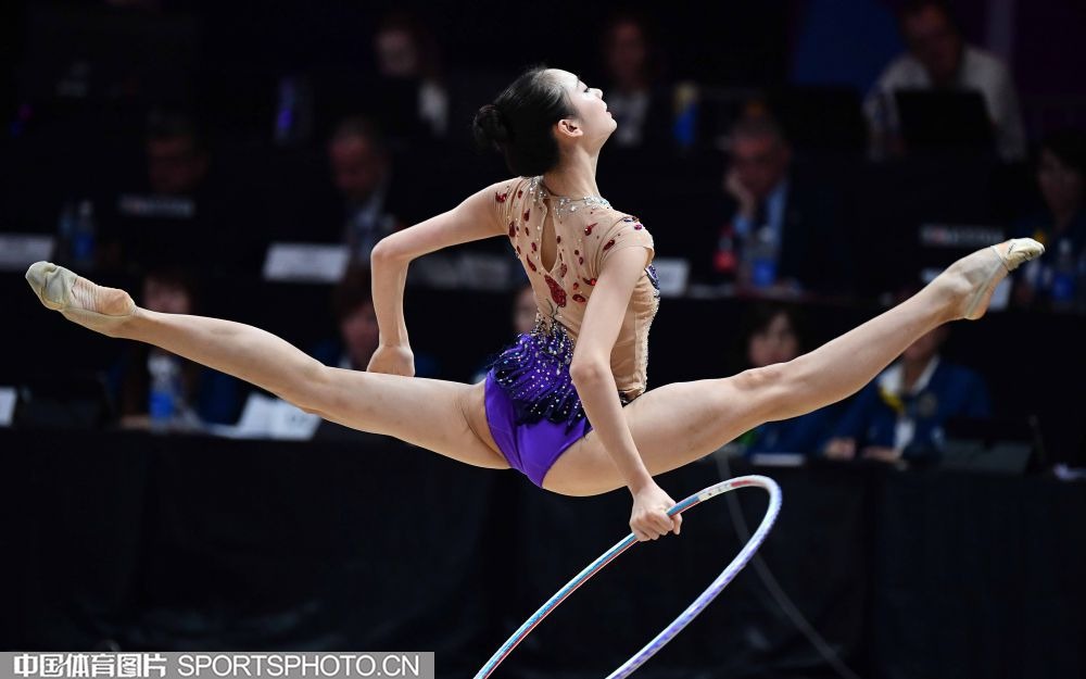 抛开荣誉不谈，梅西和马拉多纳谁的个人纯实力更强？[2]